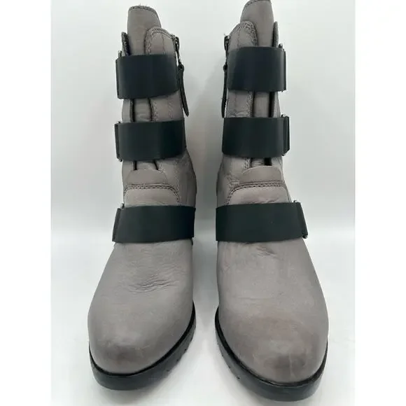 Sorel After Hours Gray Leather Wedge Moto Bootie
Woman’s SZ 8.5 - Picture 2 of 8